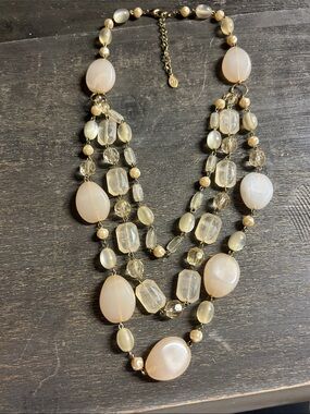 vintage Robert Rose triple-strand chunky lucite necklace 16-21 inches
